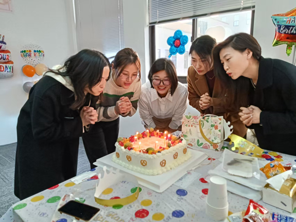 1.4529脫硫蝶閥廠家雷力閥門(mén)2月生日會(huì) 1.4529脫硫蝶閥廠家雷力閥門(mén)2月生日會(huì)